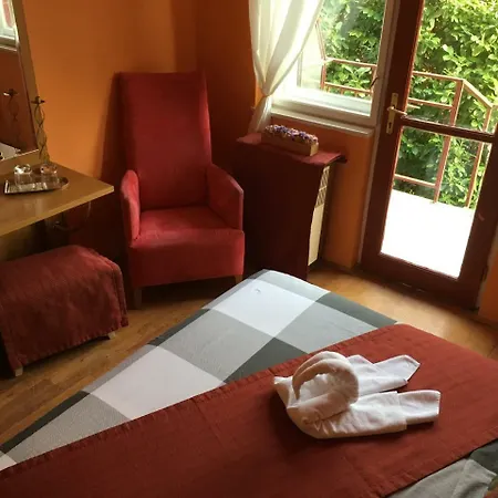 Szálloda Balatoni Retró 3*