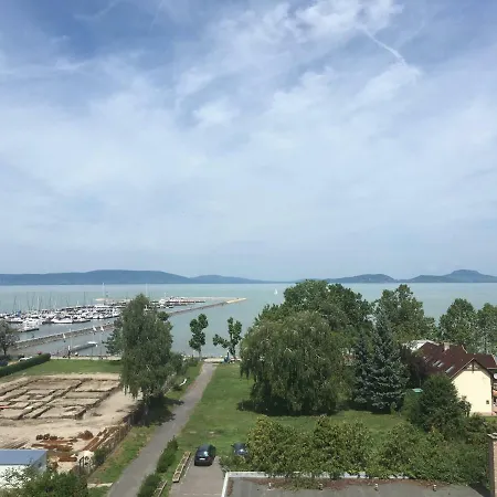Szálloda Balatoni Retró 3*